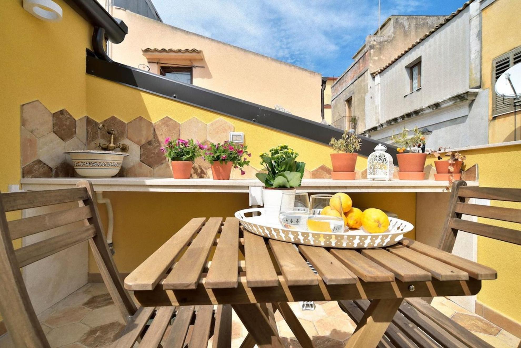 Ragusa Exclusive Flat With Terrace & Bbq 외부 사진